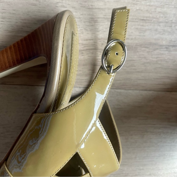 BANANA REPUBLIC TAN/Brown Classic Leather Design Heels - Picture 7 of 8